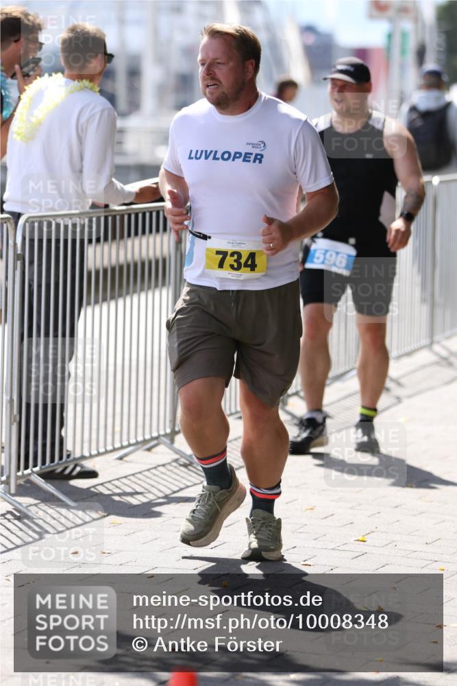 16.08.2026 - KN Förde Triathlon 2026 Antke Förster http://msf.ph/oto/10008348 16.08.2026 14:05:35 Laufen 734, 596 meine-sportfotos.de