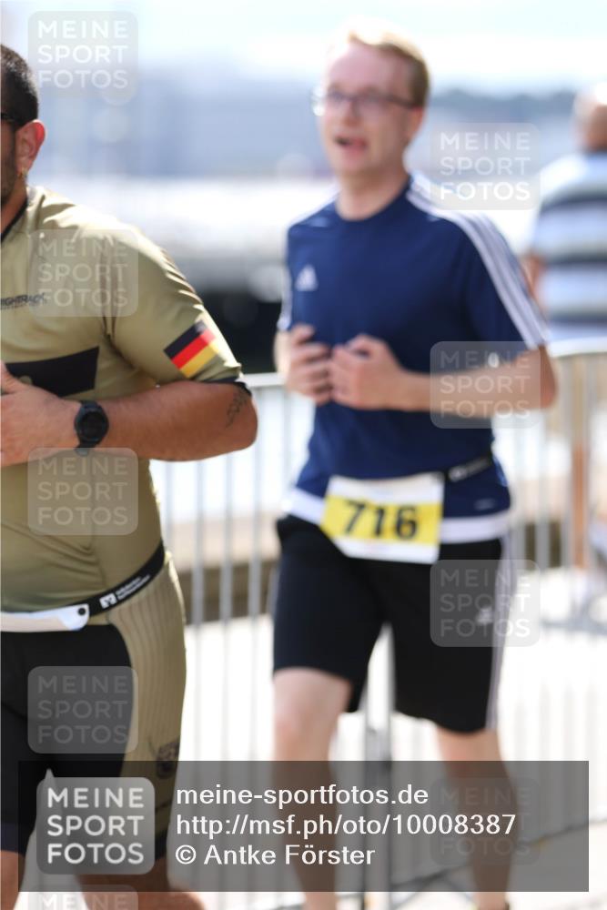 16.08.2026 - KN Förde Triathlon 2026 Antke Förster http://msf.ph/oto/10008387 16.08.2026 14:05:47 Laufen 716 meine-sportfotos.de