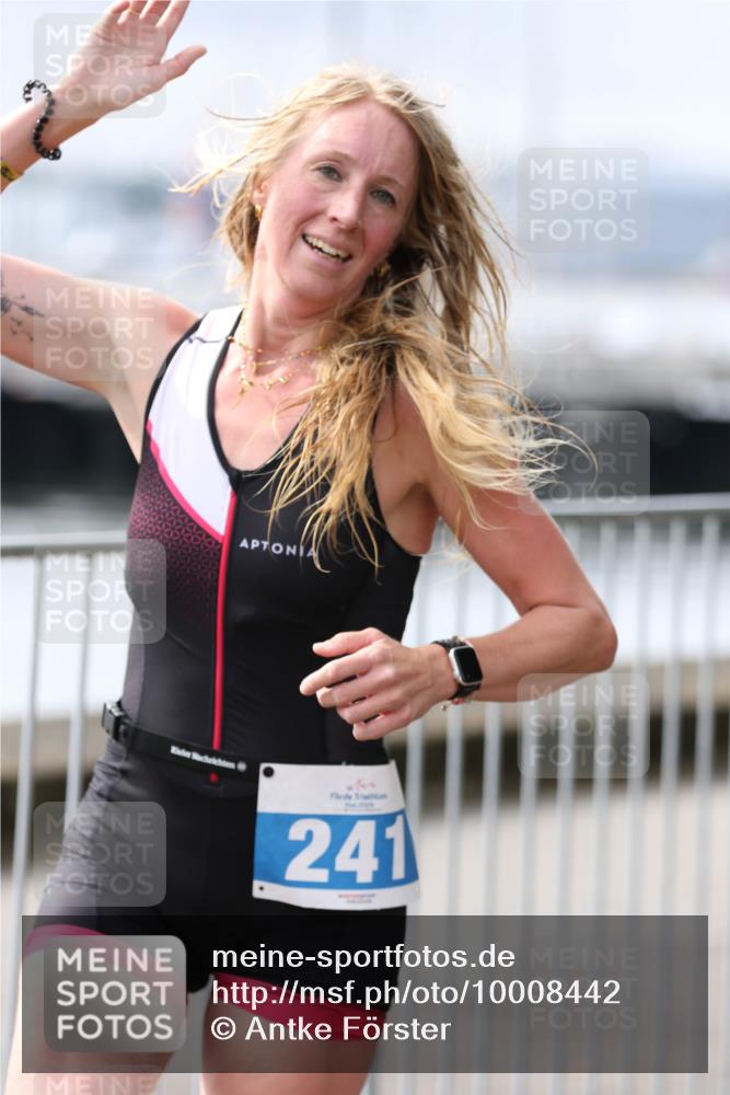 16.08.2026 - KN Förde Triathlon 2026 Antke Förster http://msf.ph/oto/10008442 16.08.2026 10:37:57 Laufen 2006, 241 meine-sportfotos.de