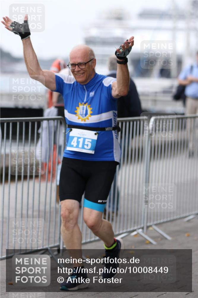 16.08.2026 - KN Förde Triathlon 2026 Antke Förster http://msf.ph/oto/10008449 16.08.2026 12:19:34 Laufen 415 meine-sportfotos.de