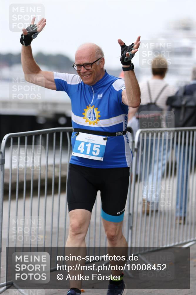 16.08.2026 - KN Förde Triathlon 2026 Antke Förster http://msf.ph/oto/10008452 16.08.2026 12:19:34 Laufen 415 meine-sportfotos.de
