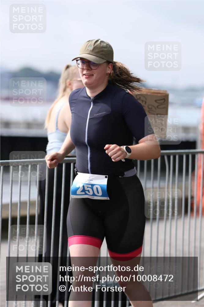 16.08.2026 - KN Förde Triathlon 2026 Antke Förster http://msf.ph/oto/10008472 16.08.2026 10:38:57 Laufen 250 meine-sportfotos.de