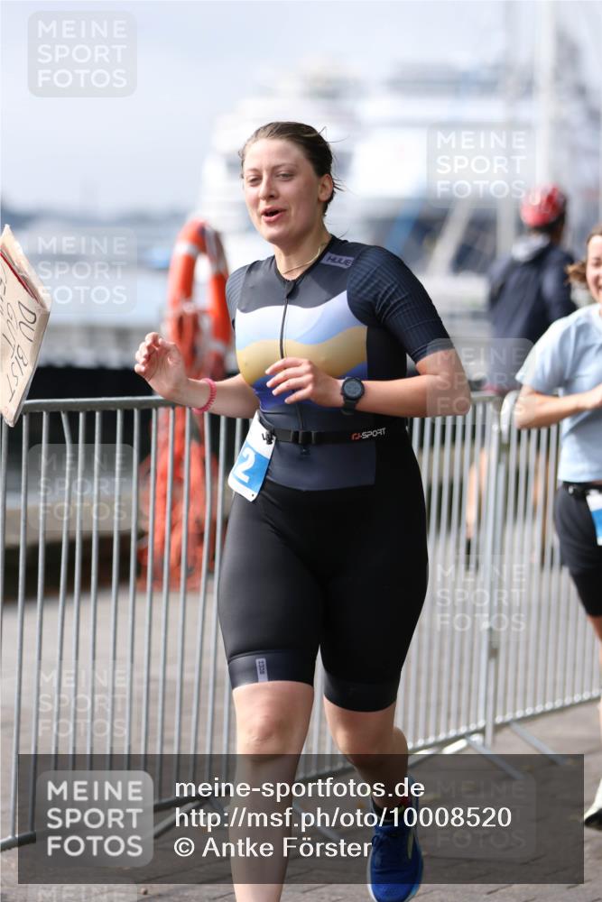 16.08.2026 - KN Förde Triathlon 2026 Antke Förster http://msf.ph/oto/10008520 16.08.2026 10:39:09 Laufen  meine-sportfotos.de