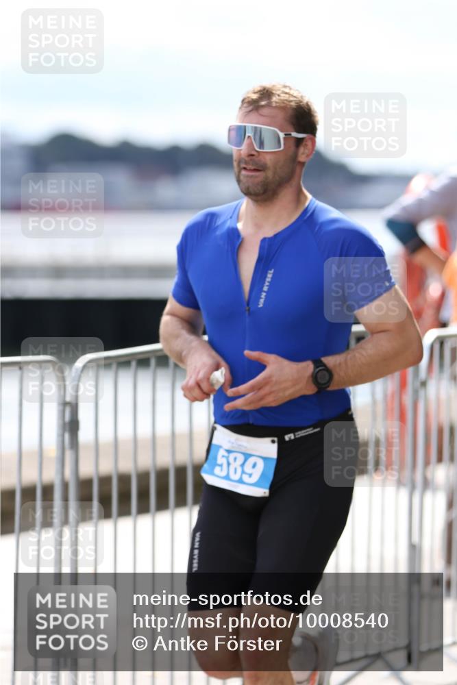 16.08.2026 - KN Förde Triathlon 2026 Antke Förster http://msf.ph/oto/10008540 16.08.2026 14:09:07 Laufen 589 meine-sportfotos.de
