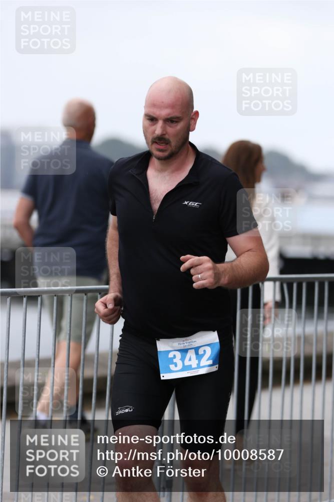 16.08.2026 - KN Förde Triathlon 2026 Antke Förster http://msf.ph/oto/10008587 16.08.2026 12:21:01 Laufen 342 meine-sportfotos.de