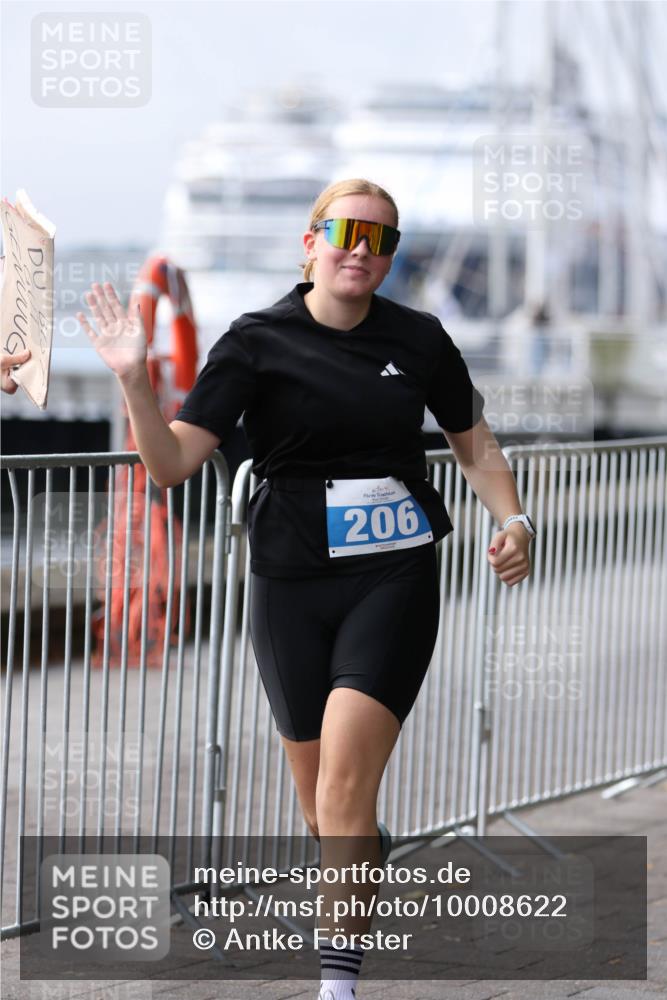 16.08.2026 - KN Förde Triathlon 2026 Antke Förster http://msf.ph/oto/10008622 16.08.2026 10:39:58 Laufen 206 meine-sportfotos.de