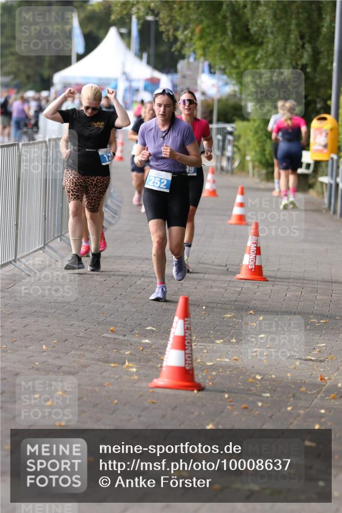 16.08.2026 - KN Förde Triathlon 2026 Antke Förster http://msf.ph/oto/10008637 16.08.2026 10:40:11 Laufen 252 meine-sportfotos.de