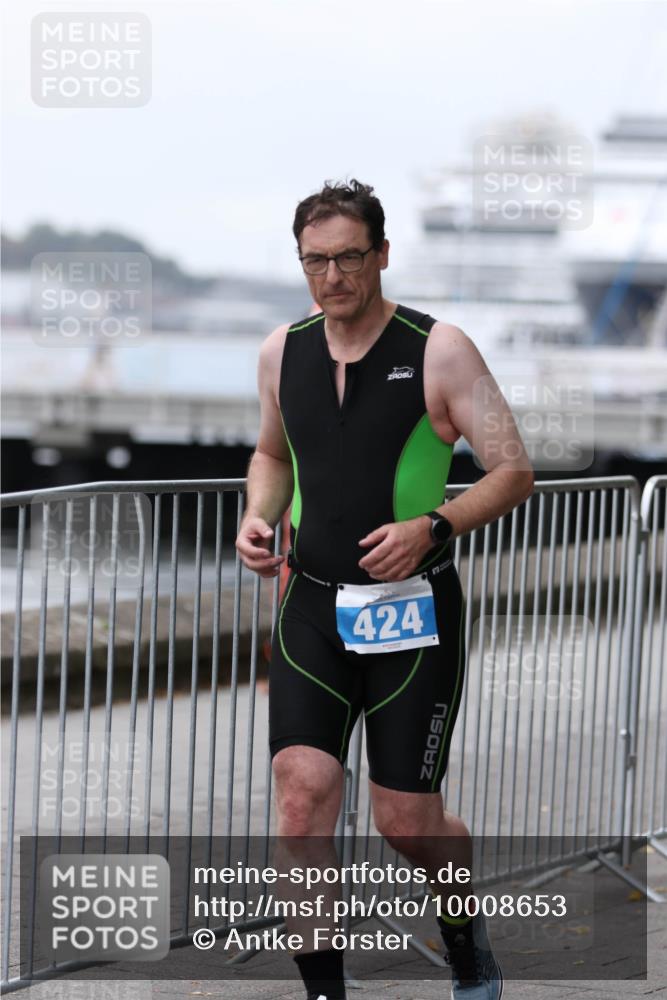 16.08.2026 - KN Förde Triathlon 2026 Antke Förster http://msf.ph/oto/10008653 16.08.2026 12:21:31 Laufen 424, 2005 meine-sportfotos.de