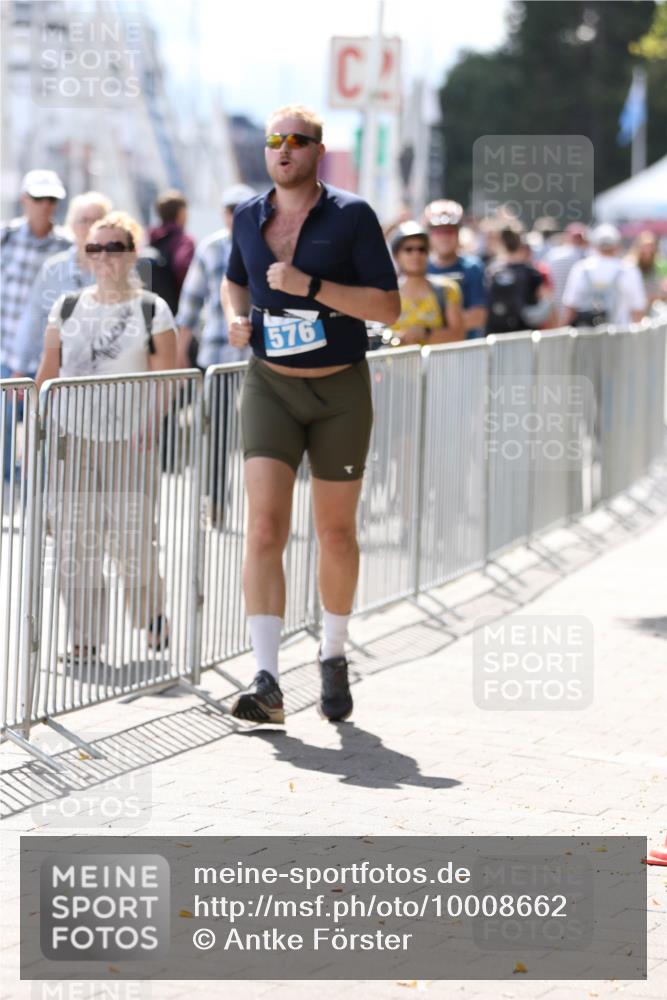 16.08.2026 - KN Förde Triathlon 2026 Antke Förster http://msf.ph/oto/10008662 16.08.2026 14:11:20 Laufen 355, 576 meine-sportfotos.de