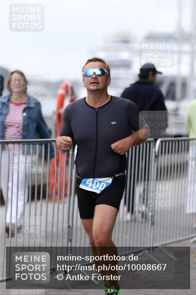 16.08.2026 - KN Förde Triathlon 2026 Antke Förster http://msf.ph/oto/10008667 16.08.2026 12:21:49 Laufen 400 meine-sportfotos.de