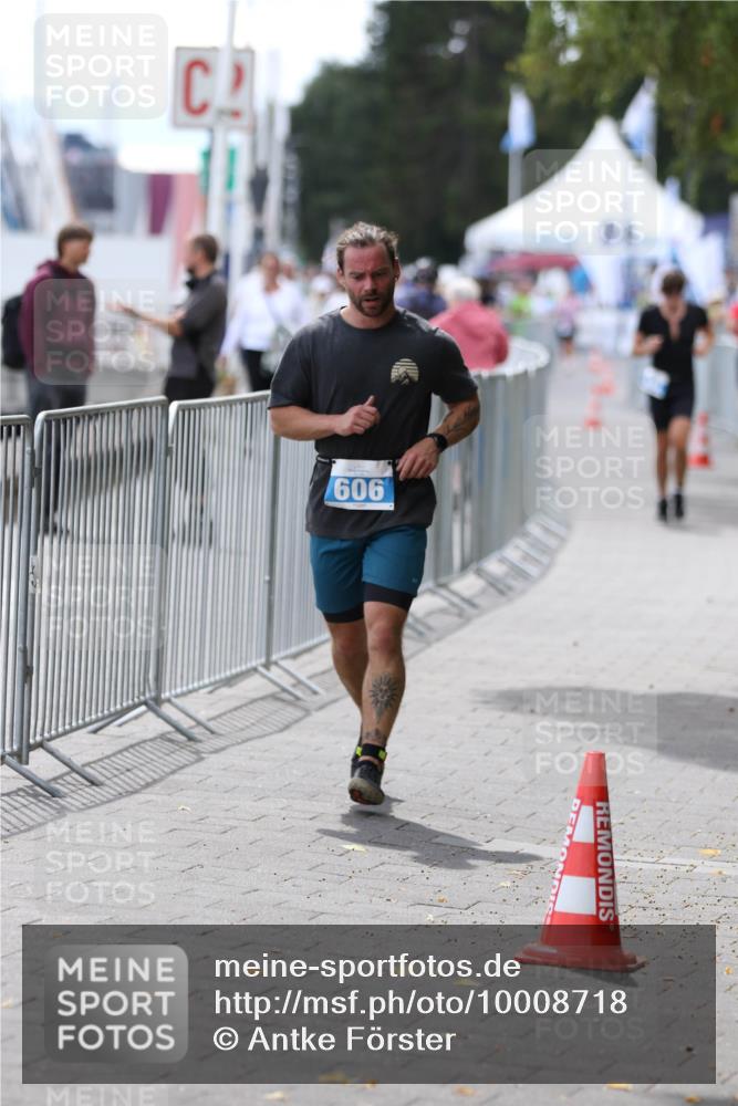 16.08.2026 - KN Förde Triathlon 2026 Antke Förster http://msf.ph/oto/10008718 16.08.2026 14:13:32 Laufen 909 meine-sportfotos.de