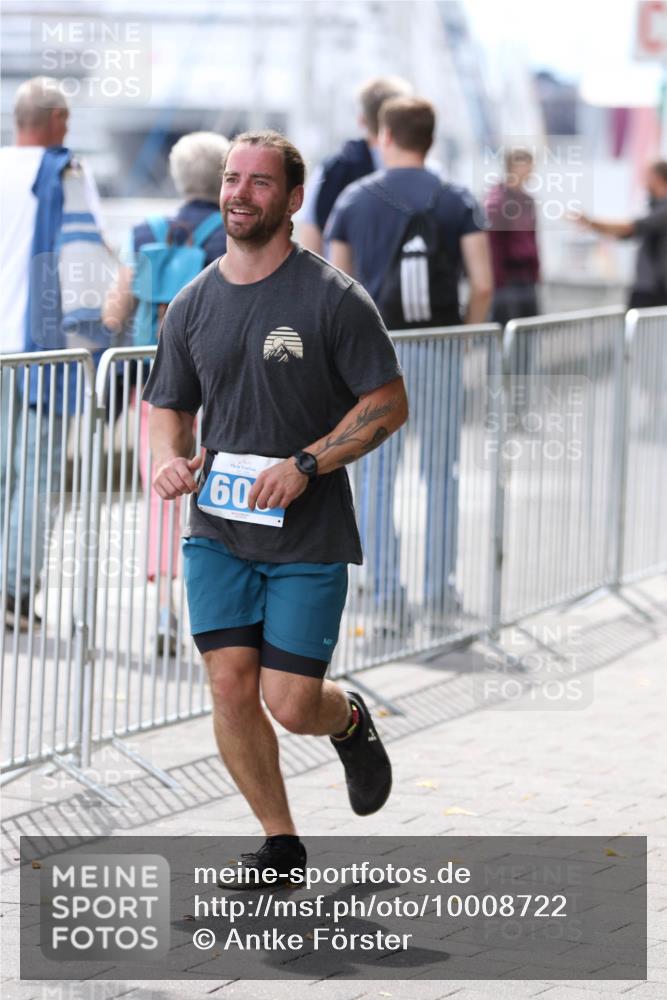 16.08.2026 - KN Förde Triathlon 2026 Antke Förster http://msf.ph/oto/10008722 16.08.2026 14:13:34 Laufen 60 meine-sportfotos.de