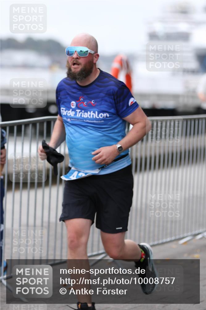 16.08.2026 - KN Förde Triathlon 2026 Antke Förster http://msf.ph/oto/10008757 16.08.2026 12:22:54 Laufen  meine-sportfotos.de