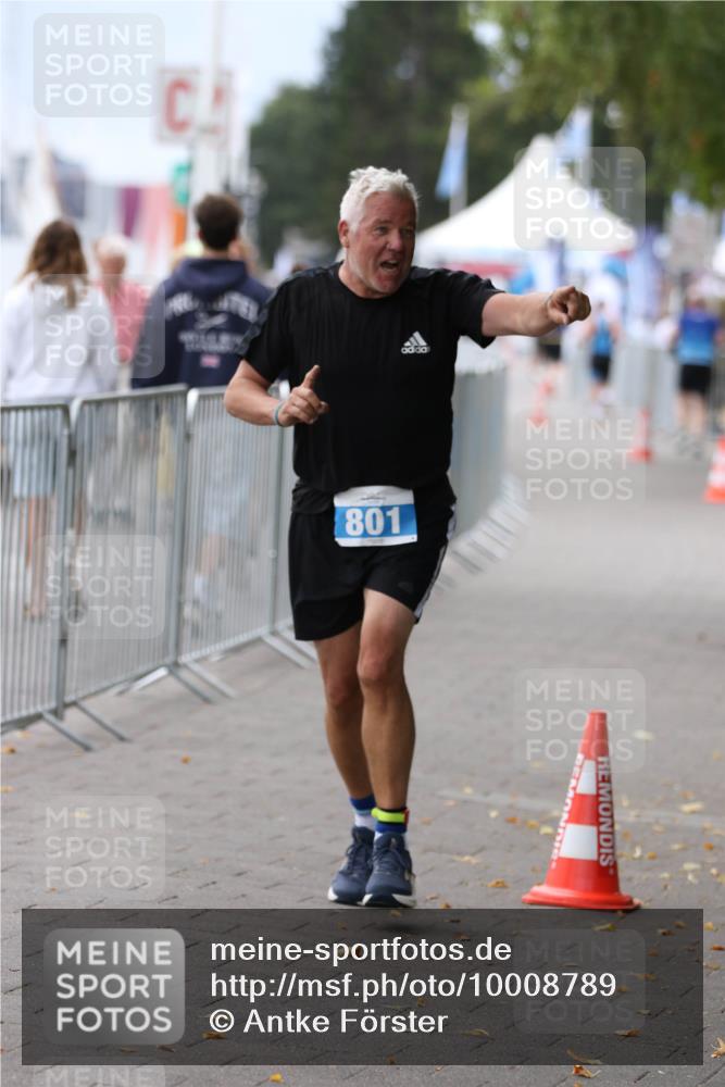 16.08.2026 - KN Förde Triathlon 2026 Antke Förster http://msf.ph/oto/10008789 16.08.2026 12:23:24 Laufen 801 meine-sportfotos.de