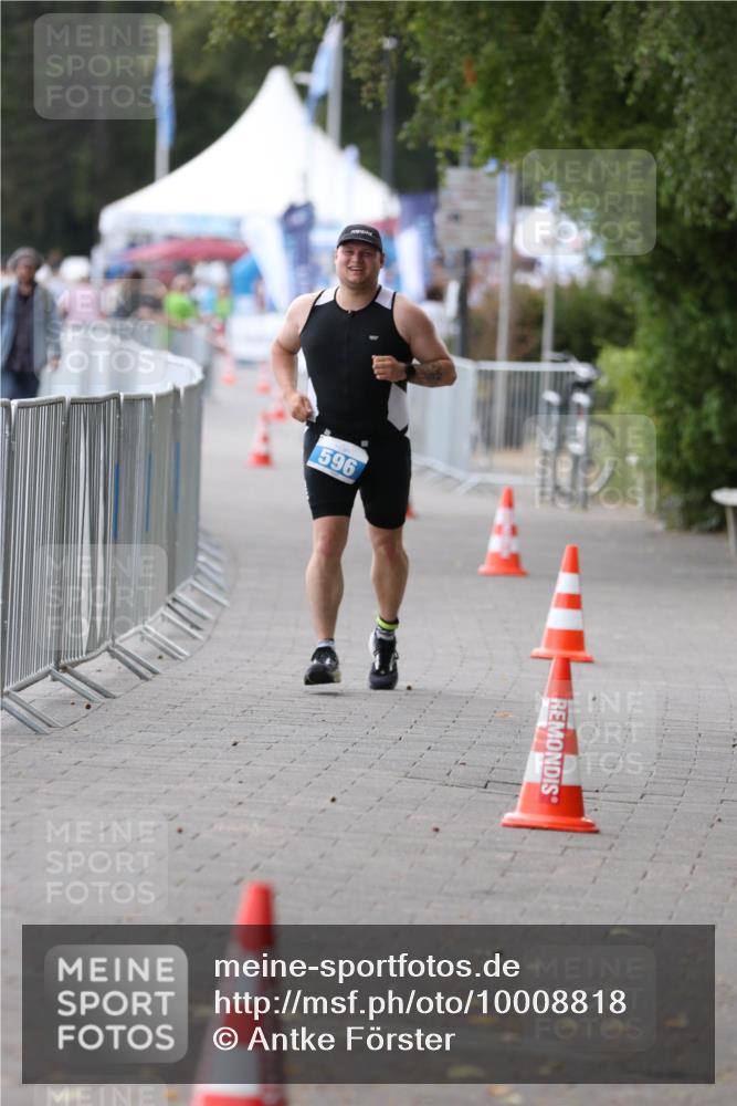 16.08.2026 - KN Förde Triathlon 2026 Antke Förster http://msf.ph/oto/10008818 16.08.2026 14:18:55 Laufen 596 meine-sportfotos.de