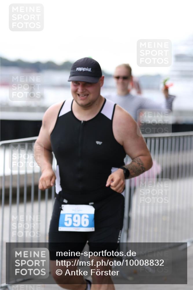 16.08.2026 - KN Förde Triathlon 2026 Antke Förster http://msf.ph/oto/10008832 16.08.2026 14:19:07 Laufen 596 meine-sportfotos.de