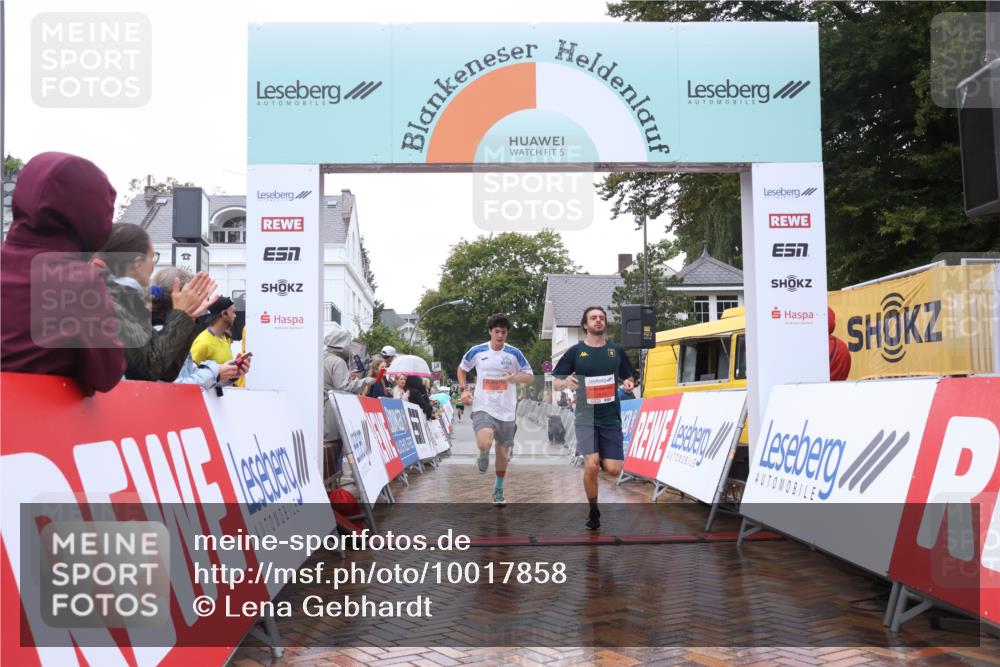 30.08.2026 - Blankeneser Heldenlauf Lena Gebhardt http://msf.ph/oto/10017858 30.08.2026 09:22:51 Ziel 3509, 3609, 3666, 3728 meine-sportfotos.de