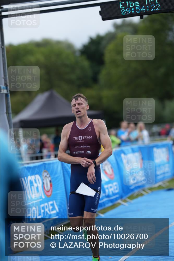30.08.2026 - Elbe Triathlon Hamburg LAZAROV Photography http://msf.ph/oto/10026700 30.08.2026 09:54:22 Ziel 205 meine-sportfotos.de