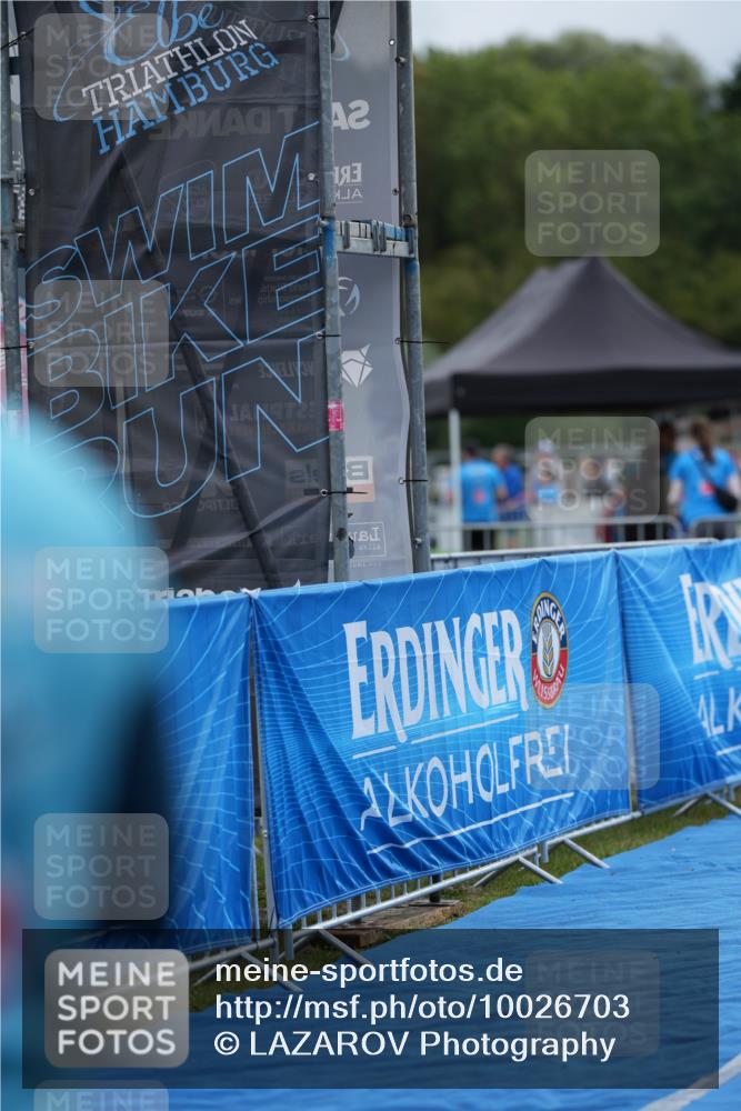 30.08.2026 - Elbe Triathlon Hamburg LAZAROV Photography http://msf.ph/oto/10026703 30.08.2026 09:54:56 Ziel  meine-sportfotos.de