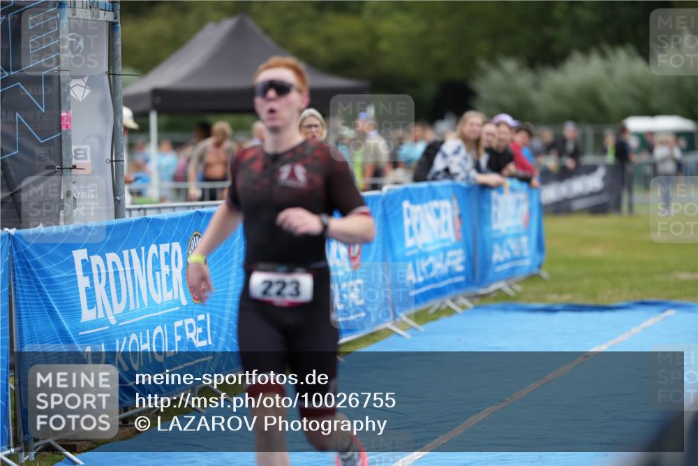 30.08.2026 - Elbe Triathlon Hamburg LAZAROV Photography http://msf.ph/oto/10026755 30.08.2026 10:12:54 Ziel 223 meine-sportfotos.de