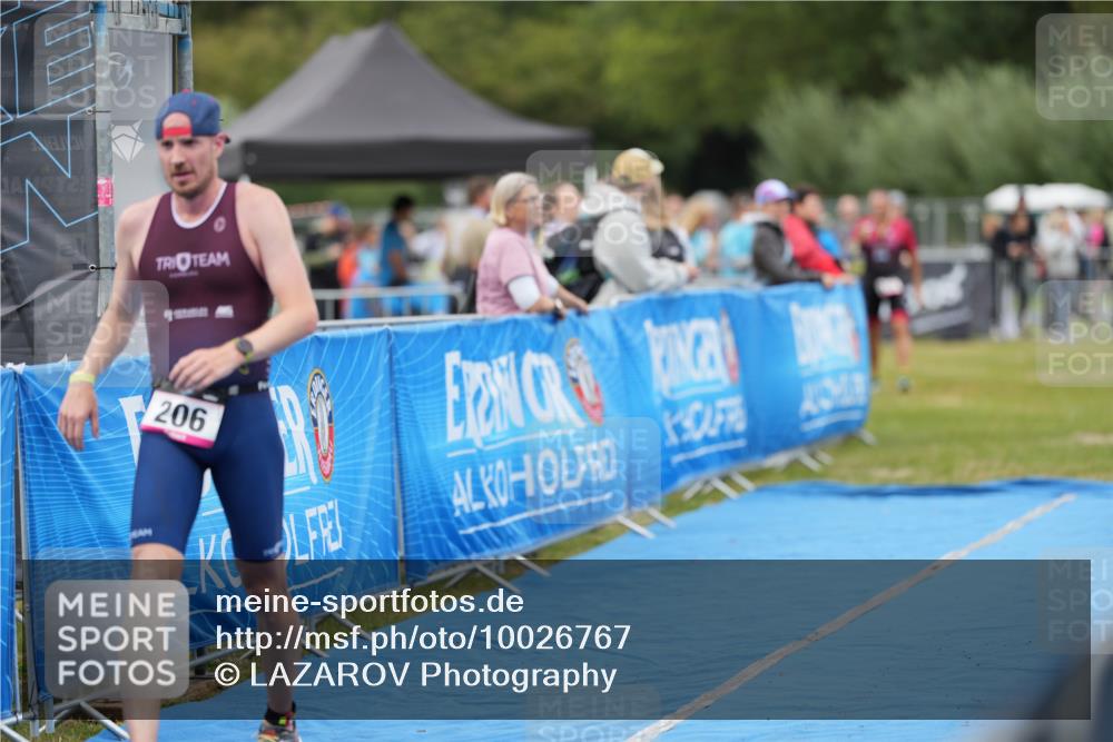 30.08.2026 - Elbe Triathlon Hamburg LAZAROV Photography http://msf.ph/oto/10026767 30.08.2026 10:14:09 Ziel 206 meine-sportfotos.de