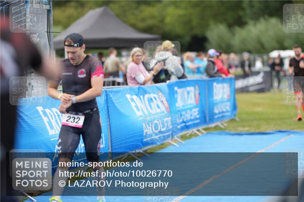 30.08.2026 - Elbe Triathlon Hamburg LAZAROV Photography http://msf.ph/oto/10026770 30.08.2026 10:14:31 Ziel 232, 238 meine-sportfotos.de