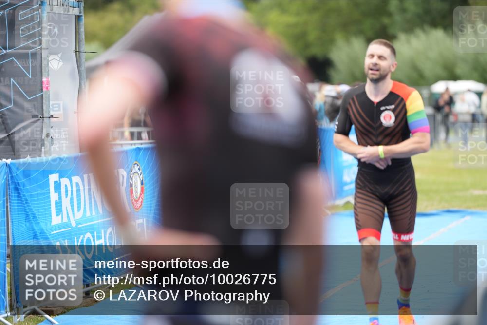 30.08.2026 - Elbe Triathlon Hamburg LAZAROV Photography http://msf.ph/oto/10026775 30.08.2026 10:14:37 Ziel 238 meine-sportfotos.de