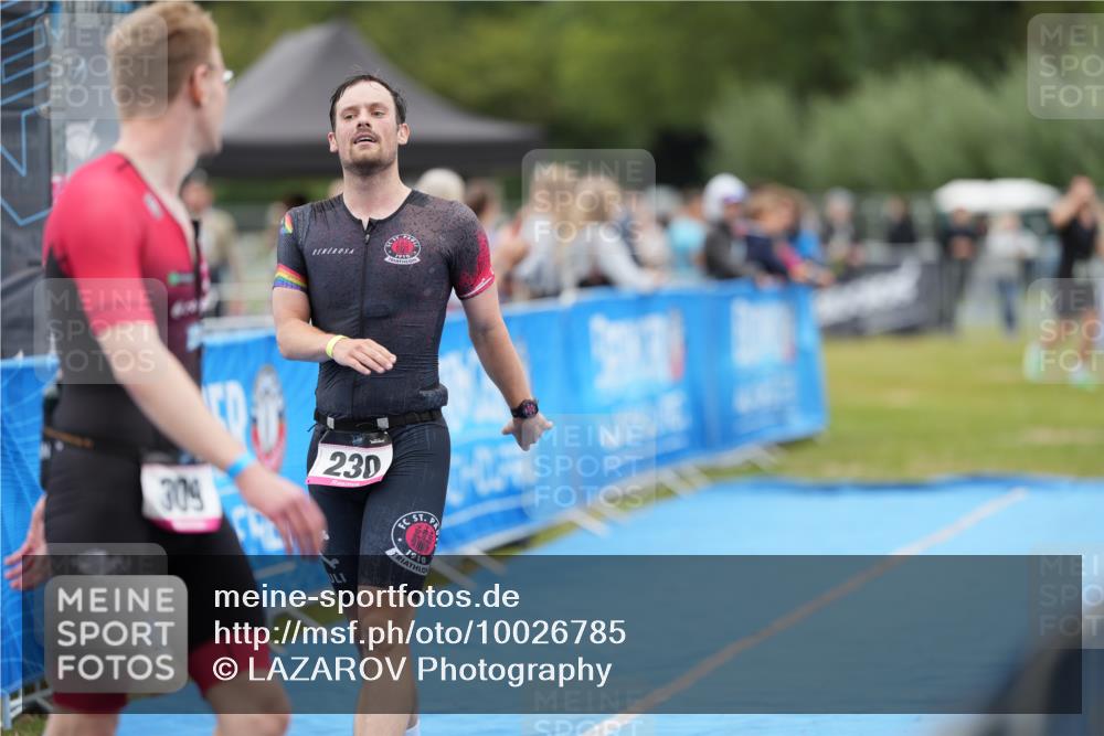30.08.2026 - Elbe Triathlon Hamburg LAZAROV Photography http://msf.ph/oto/10026785 30.08.2026 10:17:10 Ziel 230, 309 meine-sportfotos.de