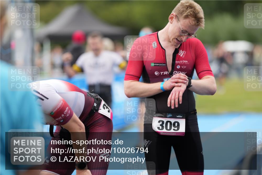 30.08.2026 - Elbe Triathlon Hamburg LAZAROV Photography http://msf.ph/oto/10026794 30.08.2026 10:17:40 Ziel 210, 272 meine-sportfotos.de