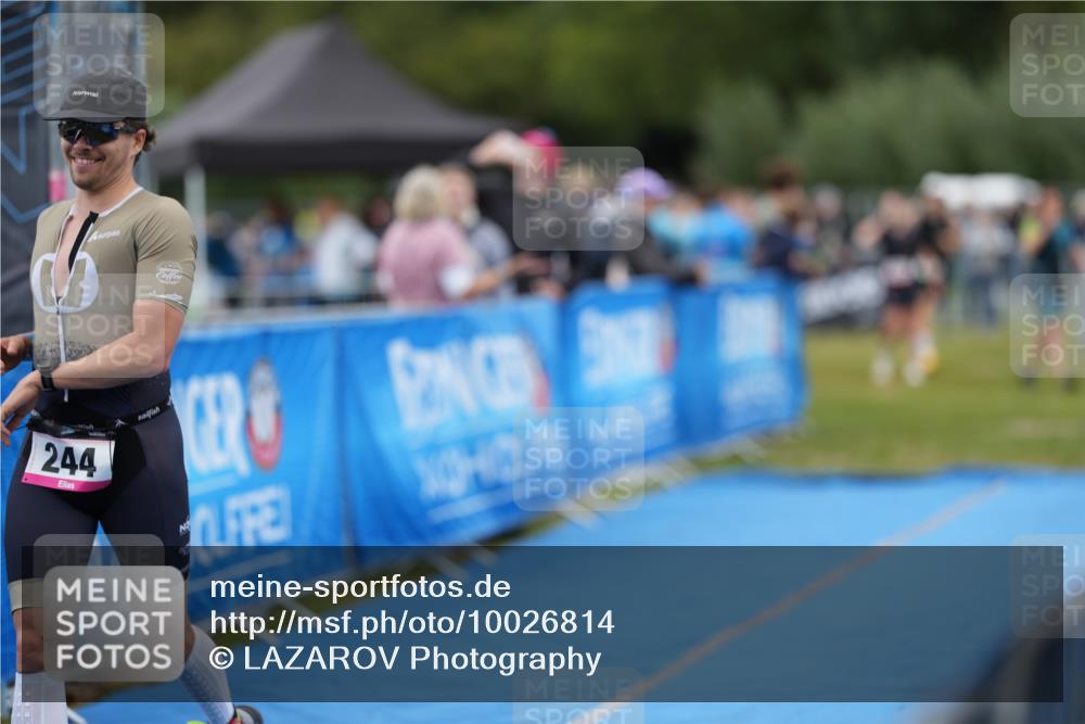 30.08.2026 - Elbe Triathlon Hamburg LAZAROV Photography http://msf.ph/oto/10026814 30.08.2026 10:20:07 Ziel 244 meine-sportfotos.de