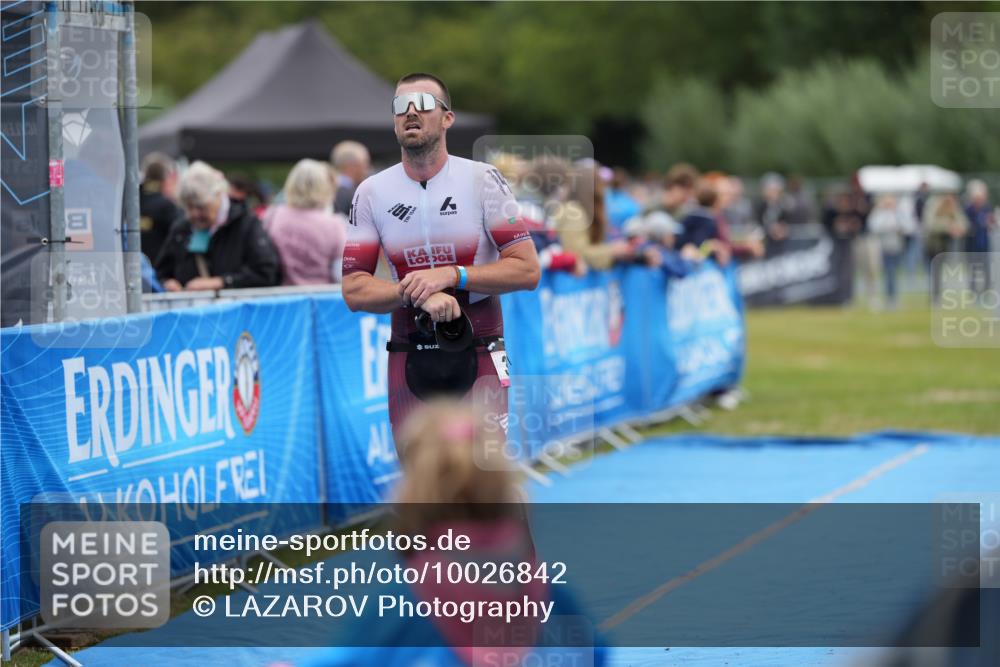30.08.2026 - Elbe Triathlon Hamburg LAZAROV Photography http://msf.ph/oto/10026842 30.08.2026 10:27:56 Ziel 307 meine-sportfotos.de