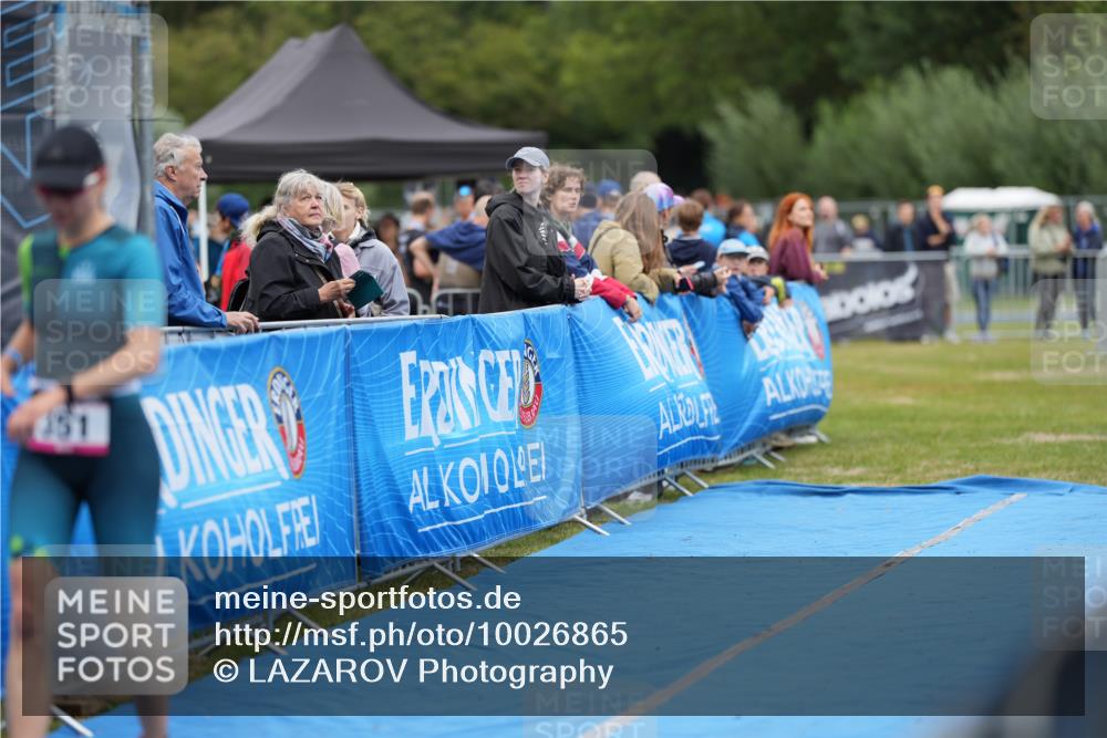 30.08.2026 - Elbe Triathlon Hamburg LAZAROV Photography http://msf.ph/oto/10026865 30.08.2026 10:29:43 Ziel 351 meine-sportfotos.de