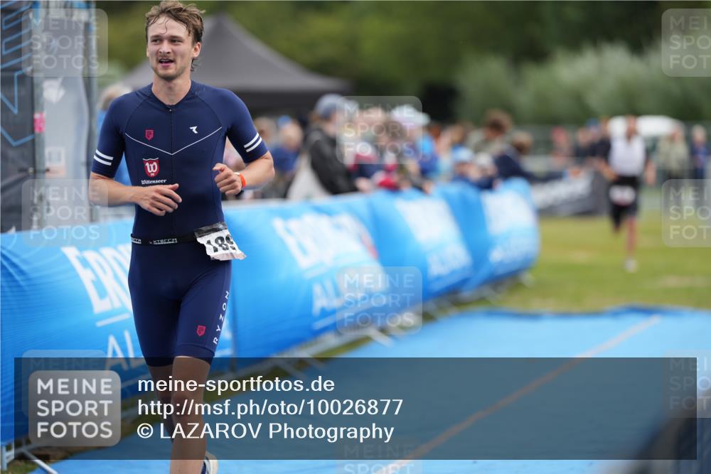 30.08.2026 - Elbe Triathlon Hamburg LAZAROV Photography http://msf.ph/oto/10026877 30.08.2026 10:31:07 Ziel 208, 252, 1895 meine-sportfotos.de