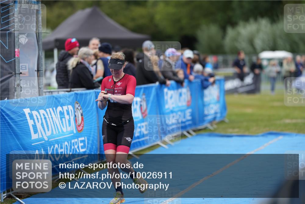 30.08.2026 - Elbe Triathlon Hamburg LAZAROV Photography http://msf.ph/oto/10026911 30.08.2026 10:33:53 Ziel 348 meine-sportfotos.de