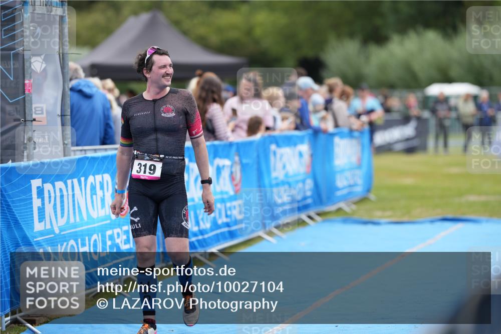 30.08.2026 - Elbe Triathlon Hamburg LAZAROV Photography http://msf.ph/oto/10027104 30.08.2026 10:45:58 Ziel 319 meine-sportfotos.de