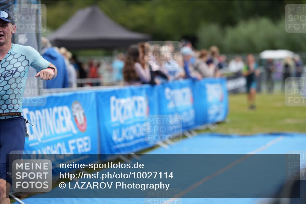30.08.2026 - Elbe Triathlon Hamburg LAZAROV Photography http://msf.ph/oto/10027114 30.08.2026 10:46:40 Ziel 354, 508 meine-sportfotos.de