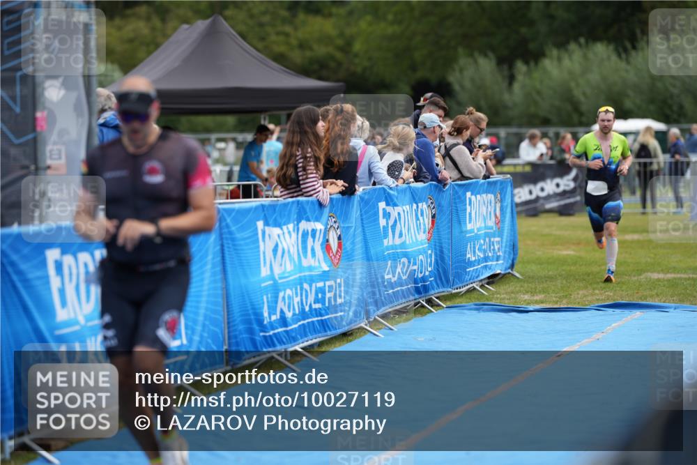 30.08.2026 - Elbe Triathlon Hamburg LAZAROV Photography http://msf.ph/oto/10027119 30.08.2026 10:46:50 Ziel 293, 354, 544 meine-sportfotos.de