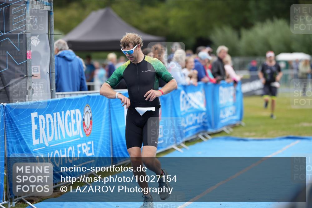 30.08.2026 - Elbe Triathlon Hamburg LAZAROV Photography http://msf.ph/oto/10027154 30.08.2026 10:51:01 Ziel 285, 532, 567 meine-sportfotos.de