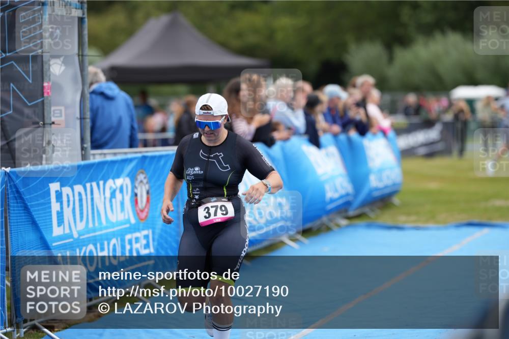 30.08.2026 - Elbe Triathlon Hamburg LAZAROV Photography http://msf.ph/oto/10027190 30.08.2026 10:52:34 Ziel 379 meine-sportfotos.de