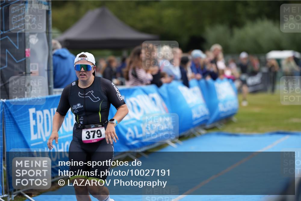 30.08.2026 - Elbe Triathlon Hamburg LAZAROV Photography http://msf.ph/oto/10027191 30.08.2026 10:52:34 Ziel 379 meine-sportfotos.de