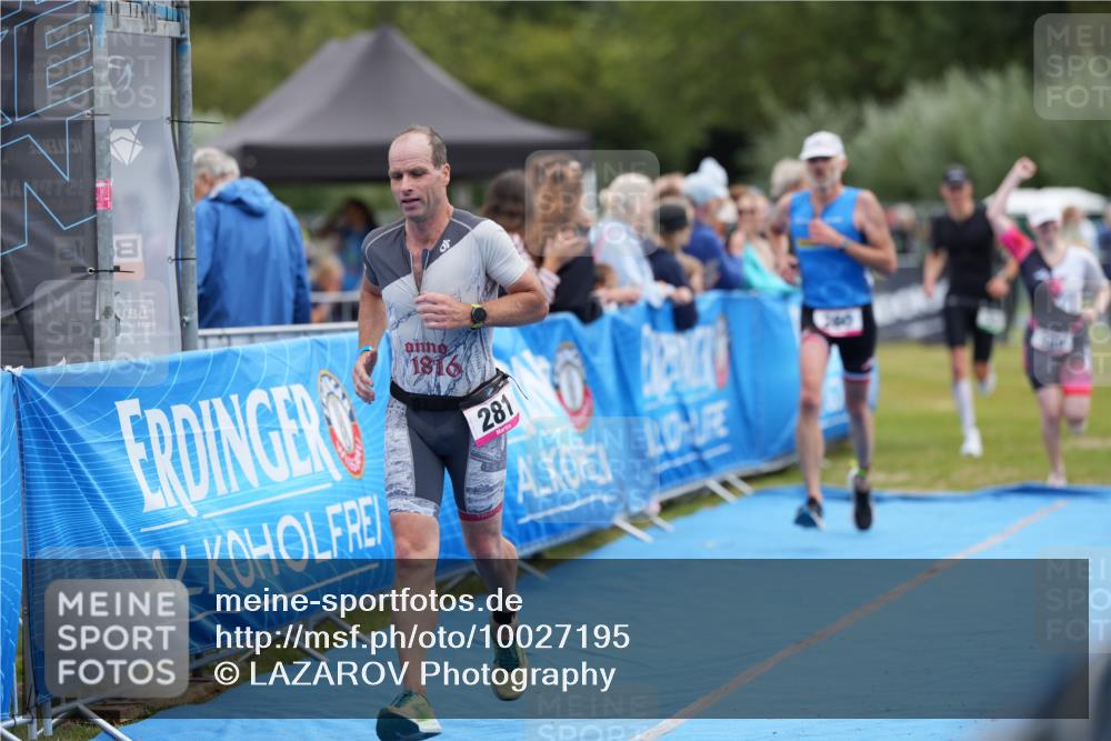 30.08.2026 - Elbe Triathlon Hamburg LAZAROV Photography http://msf.ph/oto/10027195 30.08.2026 10:53:03 Ziel 260, 281, 389, 533 meine-sportfotos.de