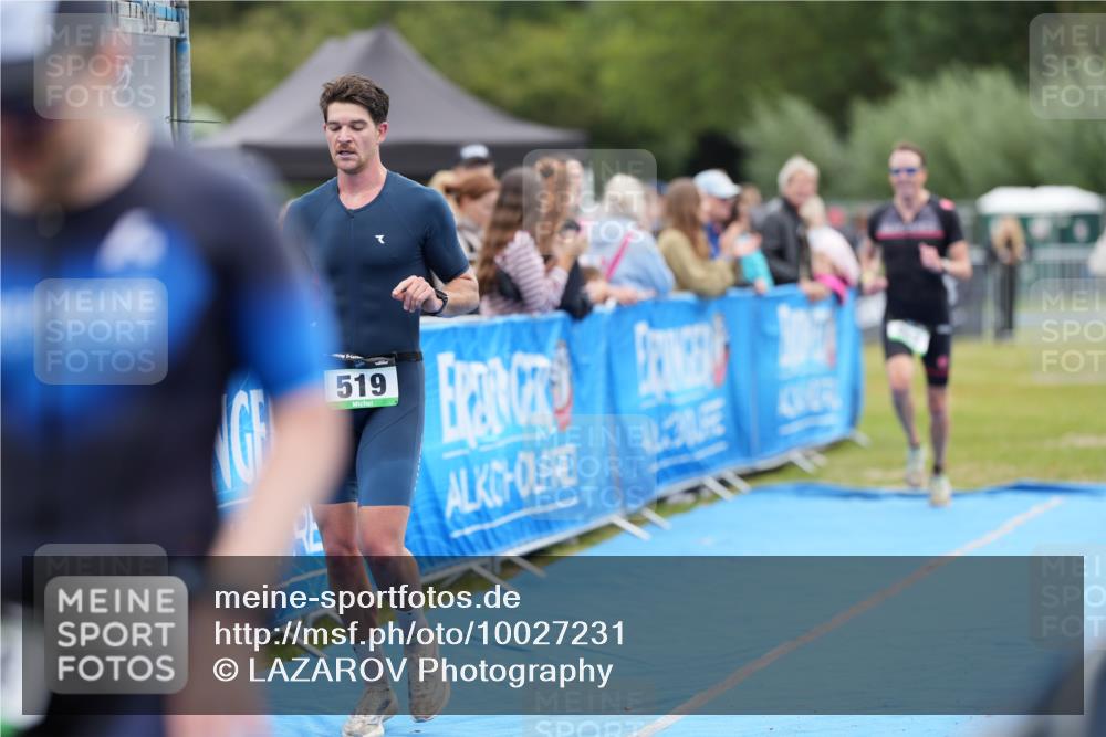 30.08.2026 - Elbe Triathlon Hamburg LAZAROV Photography http://msf.ph/oto/10027231 30.08.2026 10:55:25 Ziel 353, 438, 519, 663 meine-sportfotos.de