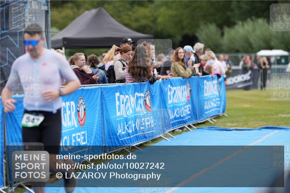 30.08.2026 - Elbe Triathlon Hamburg LAZAROV Photography http://msf.ph/oto/10027242 30.08.2026 10:55:45 Ziel 543 meine-sportfotos.de