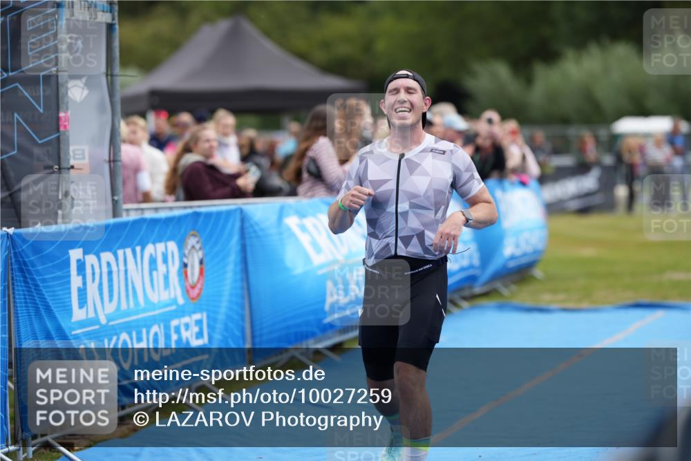 30.08.2026 - Elbe Triathlon Hamburg LAZAROV Photography http://msf.ph/oto/10027259 30.08.2026 10:57:05 Ziel 430 meine-sportfotos.de