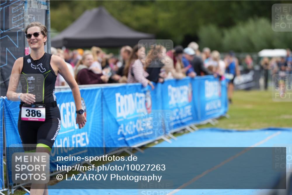 30.08.2026 - Elbe Triathlon Hamburg LAZAROV Photography http://msf.ph/oto/10027263 30.08.2026 10:57:21 Ziel 386 meine-sportfotos.de