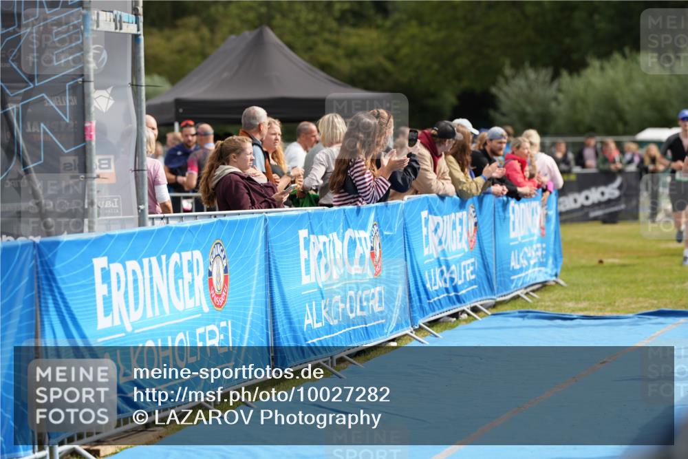 30.08.2026 - Elbe Triathlon Hamburg LAZAROV Photography http://msf.ph/oto/10027282 30.08.2026 10:58:38 Ziel 480, 588 meine-sportfotos.de
