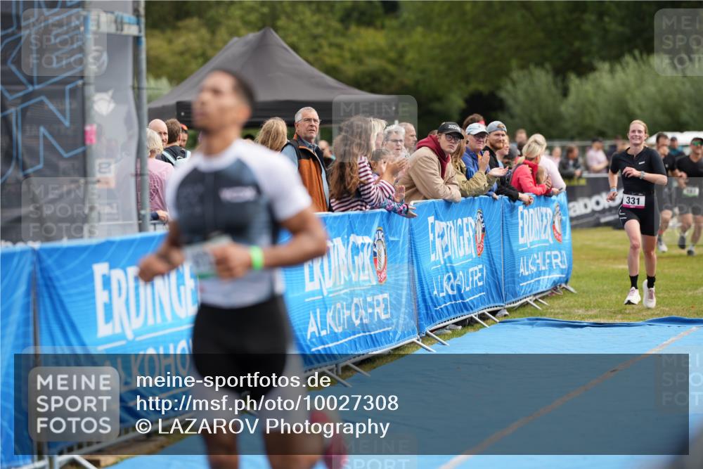 30.08.2026 - Elbe Triathlon Hamburg LAZAROV Photography http://msf.ph/oto/10027308 30.08.2026 10:59:23 Ziel 331, 418, 467 meine-sportfotos.de