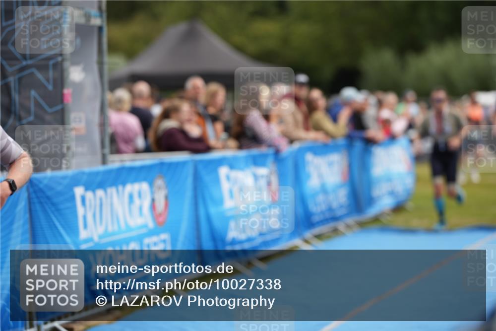 30.08.2026 - Elbe Triathlon Hamburg LAZAROV Photography http://msf.ph/oto/10027338 30.08.2026 11:00:40 Ziel 248, 584, 621 meine-sportfotos.de