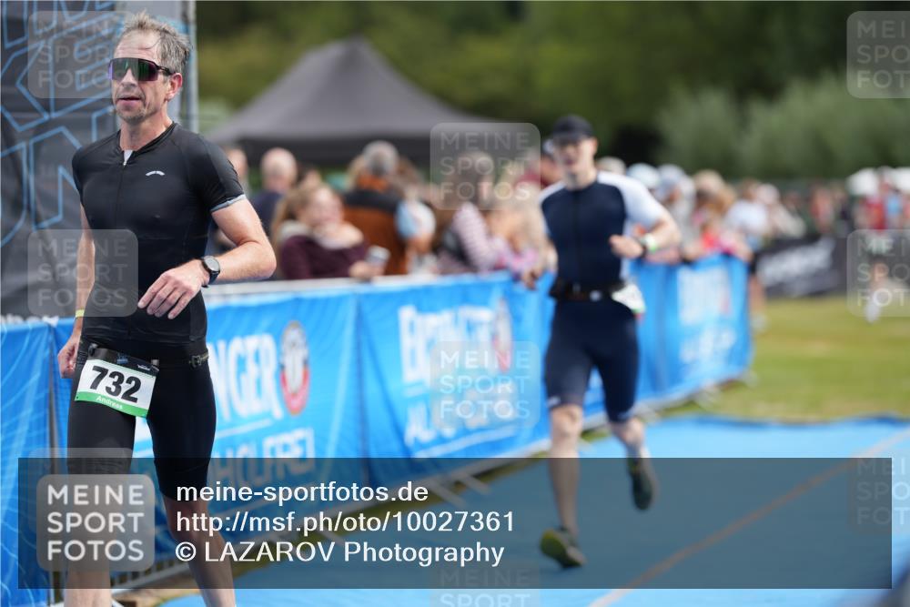 30.08.2026 - Elbe Triathlon Hamburg LAZAROV Photography http://msf.ph/oto/10027361 30.08.2026 11:02:21 Ziel 501, 529, 732 meine-sportfotos.de