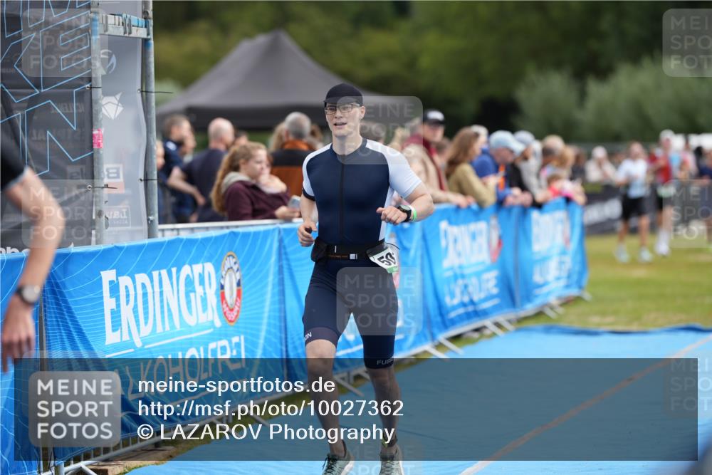 30.08.2026 - Elbe Triathlon Hamburg LAZAROV Photography http://msf.ph/oto/10027362 30.08.2026 11:02:21 Ziel 501, 529, 732 meine-sportfotos.de